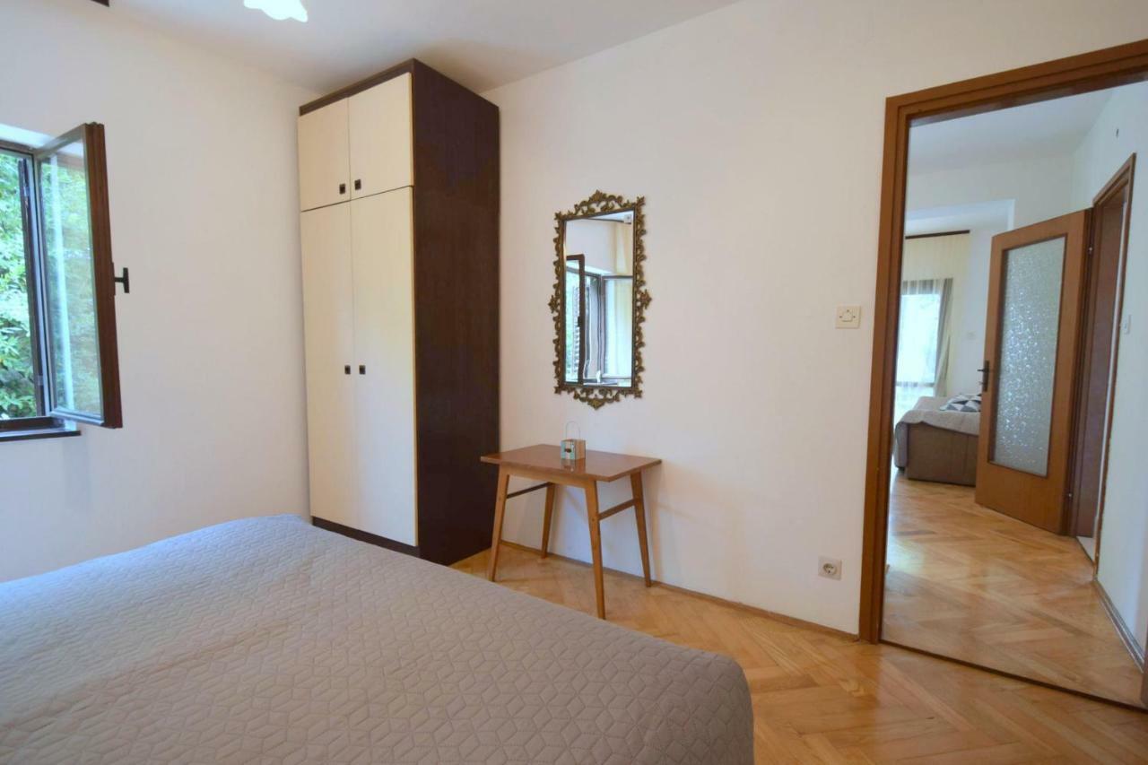 Apartments Jadanec Malinska Eksteriør bilde